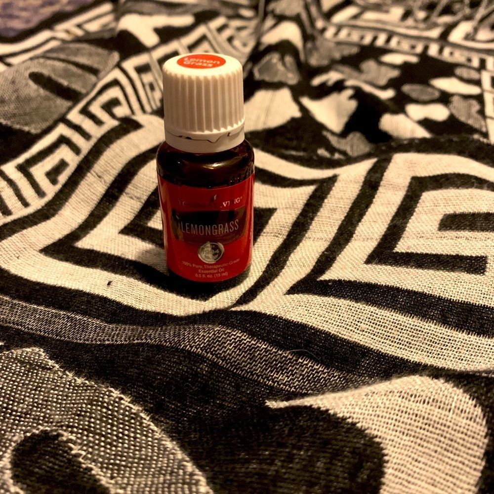 🌿Young Living🌿 Lemongrass ESSENTIAL OIL 15mL